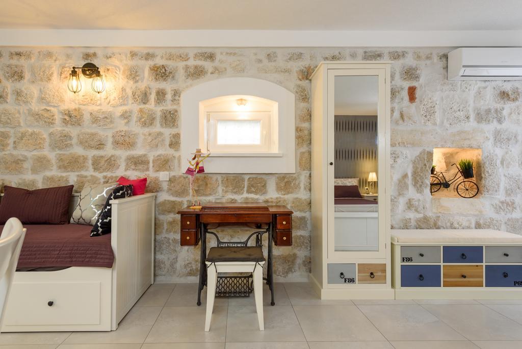 Apartament Studio Tironi 2 -Sonja Trogir Zewnętrze zdjęcie