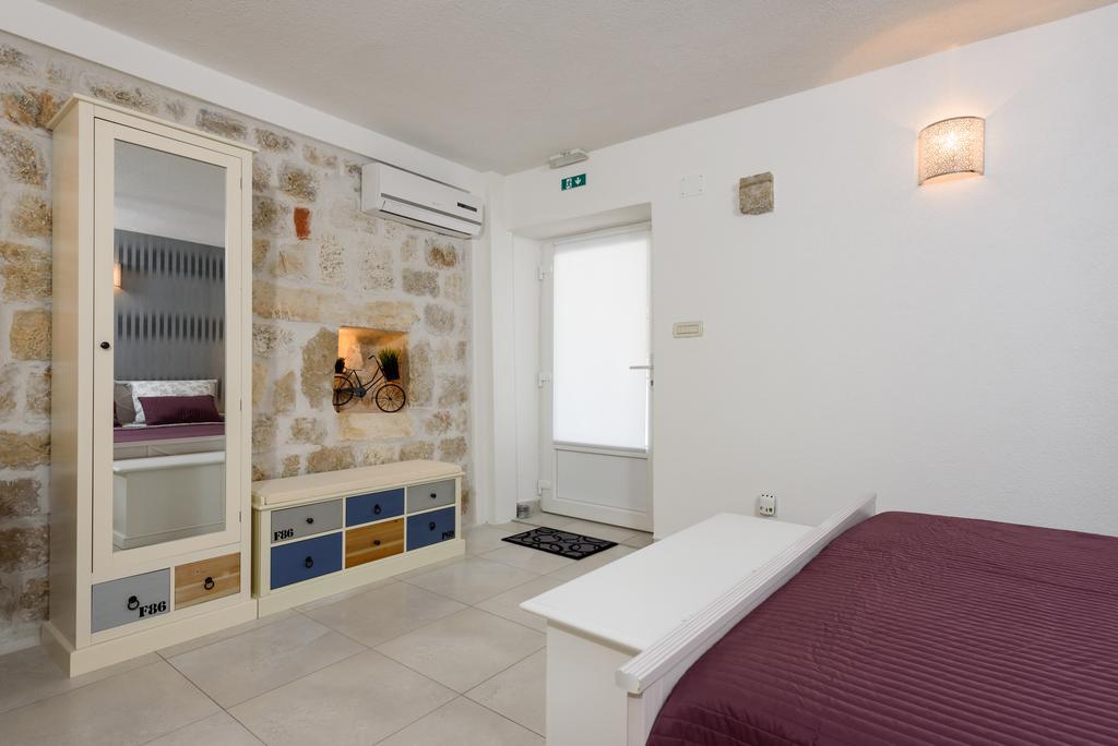 Apartament Studio Tironi 2 -Sonja Trogir Zewnętrze zdjęcie