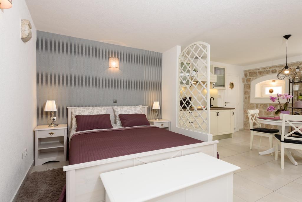 Apartament Studio Tironi 2 -Sonja Trogir Zewnętrze zdjęcie
