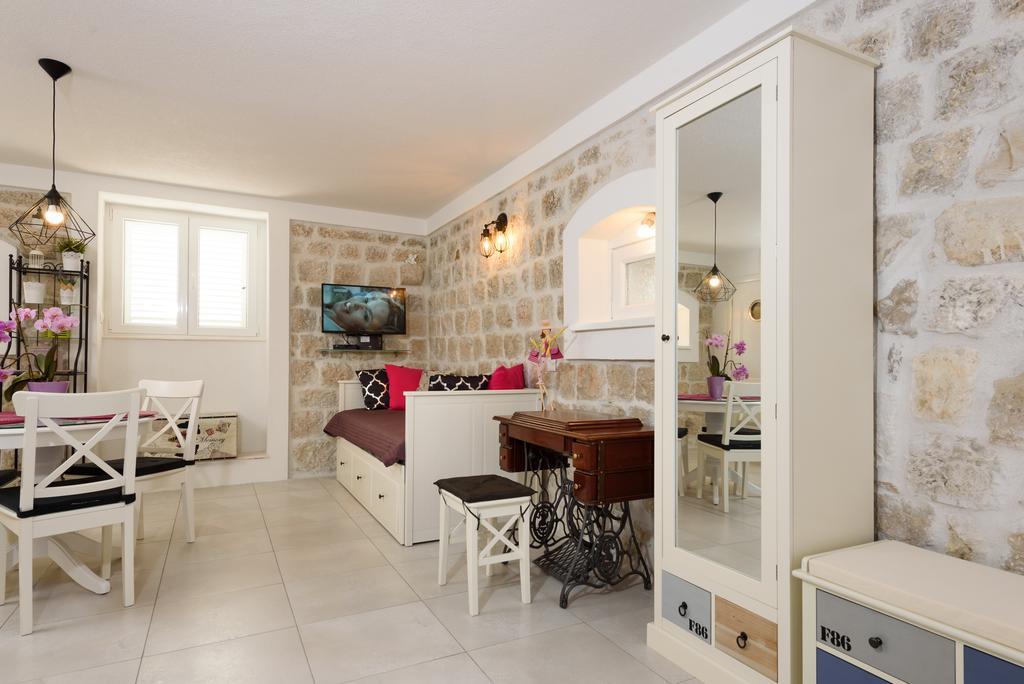 Apartament Studio Tironi 2 -Sonja Trogir Zewnętrze zdjęcie