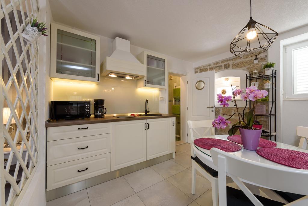 Apartament Studio Tironi 2 -Sonja Trogir Zewnętrze zdjęcie