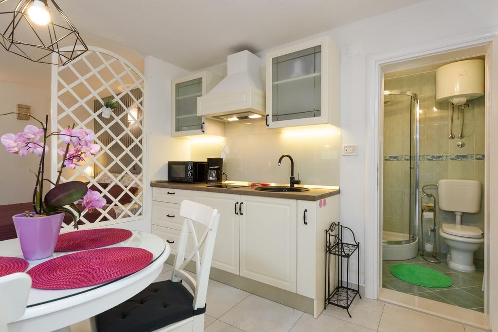 Apartament Studio Tironi 2 -Sonja Trogir Zewnętrze zdjęcie